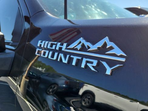 Used 2020 Chevrolet Silverado 3500 High Country w/ Z71 Off-Road Package AWD/4WD image 3