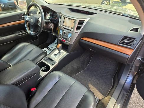 Used 2013 Subaru Outback 3.6R Limited image 28