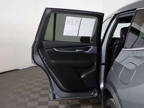 Used 2024 Cadillac XT6 Premium Luxury w/ LPO, Floor Liner Package AWD/4WD image 25