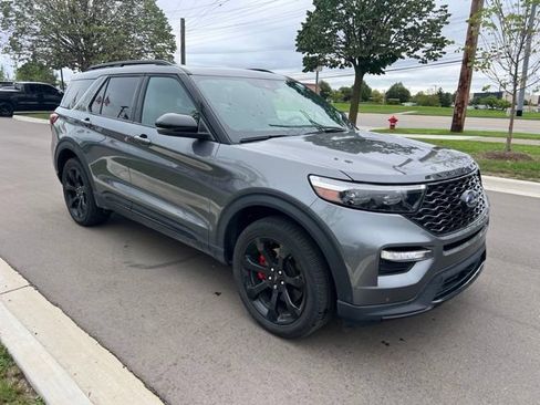 Certified 2024 Ford Explorer ST w/ Equipment Group 401A AWD/4WD image 3