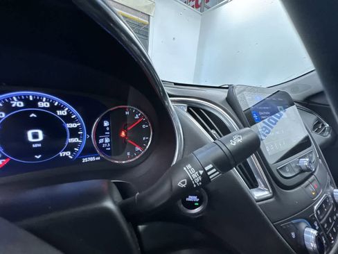 Used 2024 Chevrolet Malibu LT image 19