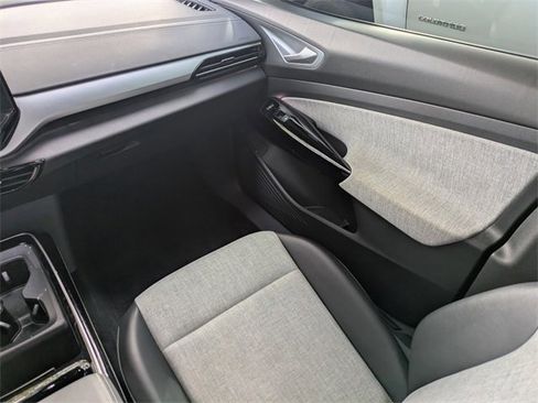 Used 2023 Volkswagen ID.4 Pro image 18