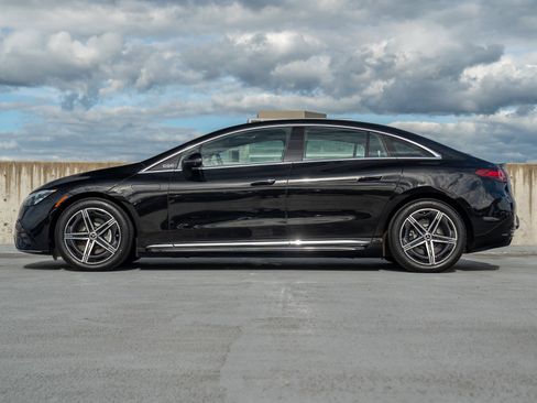 Certified 2023 Mercedes-Benz EQE 500 4MATIC Sedan image 3