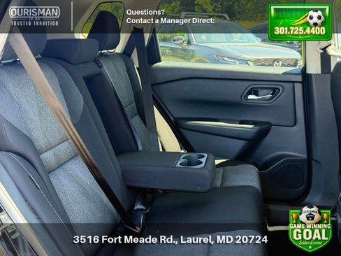 Used 2025 Nissan Rogue SV FWD image 11
