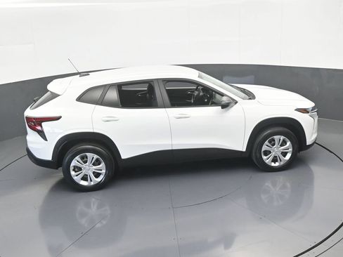 Used 2024 Chevrolet Trax LS w/ Driver Confidence Package image 48