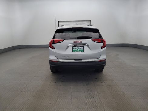 Used 2018 GMC Terrain SLE w/ Driver Convenience Package image 6