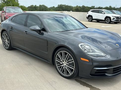 Used 2018 Porsche Panamera 4S AWD/4WD image 18