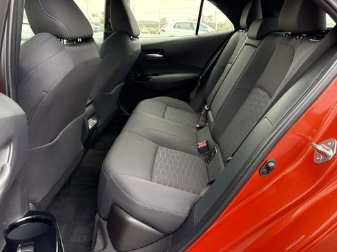 Used 2023 Toyota Corolla SE w/ SE Premium Package image 21