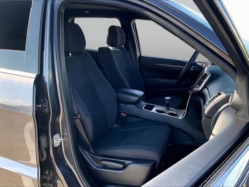 Used 2015 Jeep Grand Cherokee Laredo w/ Quick Order Package 23E AWD/4WD image 8