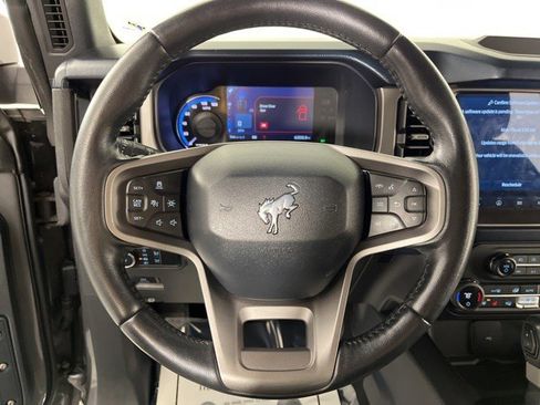 Used 2021 Ford Bronco Outer Banks AWD/4WD image 17
