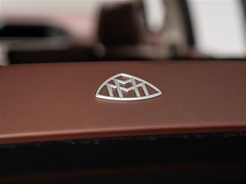 Used 2021 Mercedes-Benz Maybach GLS 600 4MATIC image 40