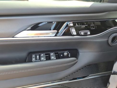 New 2026 Jeep Grand Wagoneer Summit AWD/4WD image 5