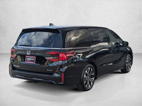 Certified 2026 Honda Odyssey Elite image 5