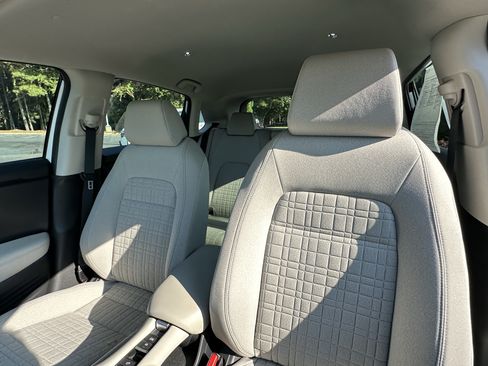 Used 2024 Honda HR-V LX image 7