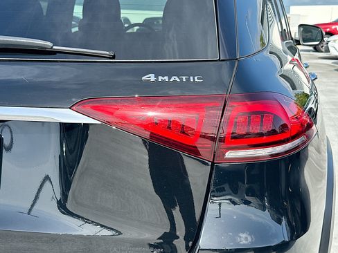 Used 2022 Mercedes-Benz GLE 350 4MATIC image 33