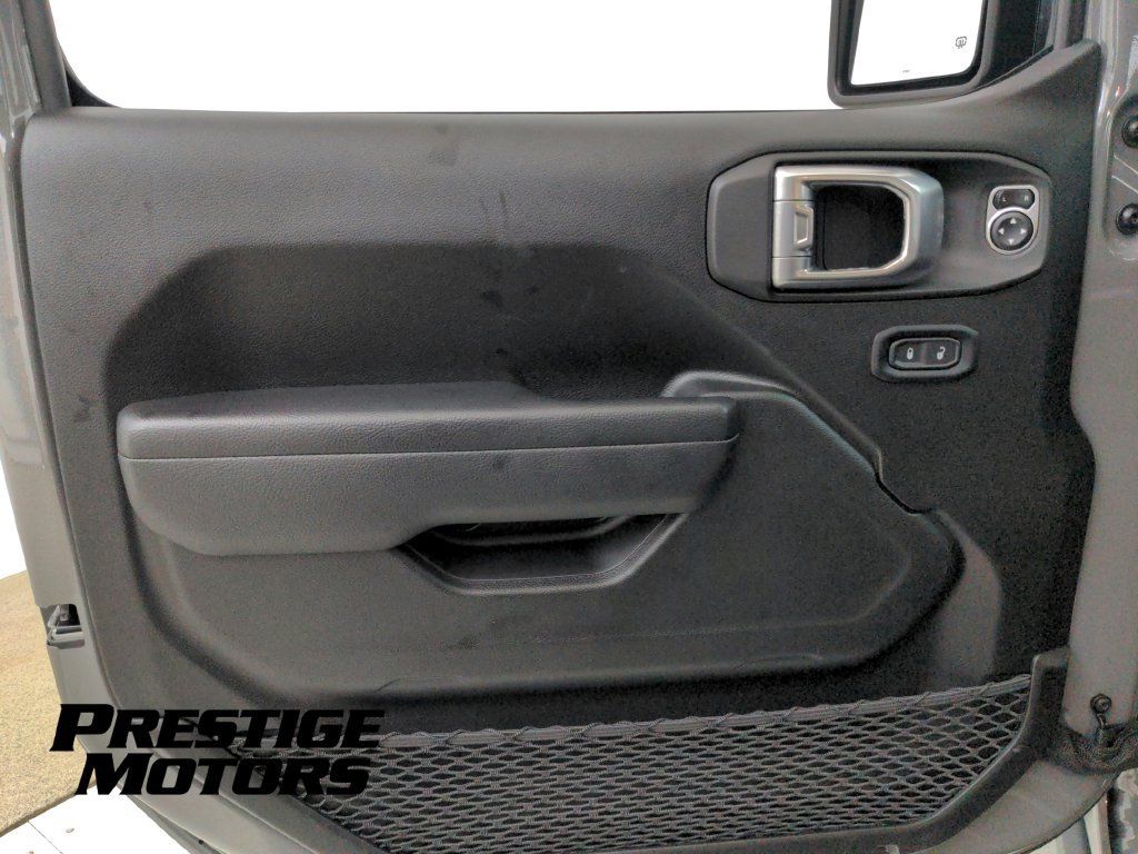 Used 2023 Jeep Wrangler Unlimited w/ Cold Weather Group AWD/4WD image 22