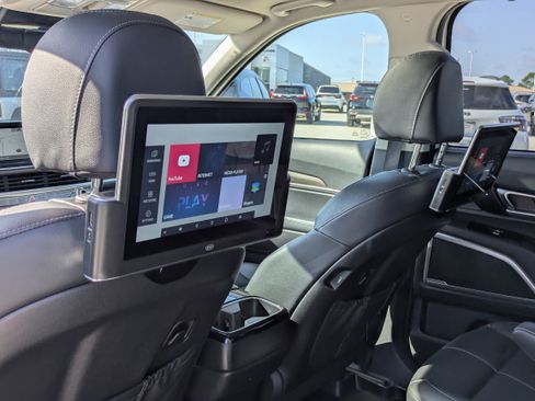 Used 2022 Kia Telluride EX w/ EX Premium Package FWD image 16