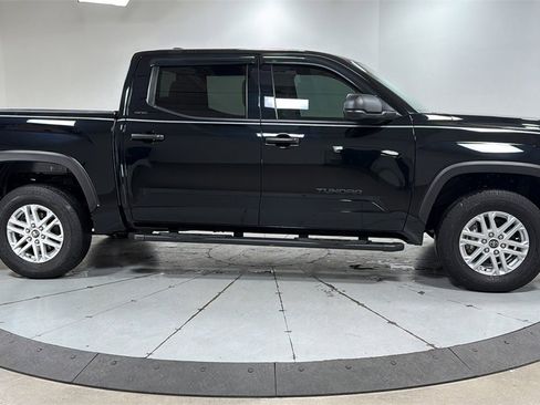 Used 2024 Toyota Tundra SR5 image 6