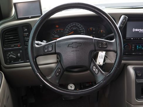 Used 2005 Chevrolet Silverado 2500 LS w/ Heavy-Duty Power Package image 12