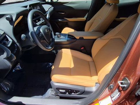 Used 2025 Lexus UX 300h FWD w/ Accessory Package (Z1) image 16