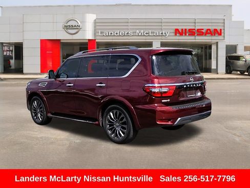 Used 2023 Nissan Armada Platinum w/ Captain's Chairs Package RWD image 6