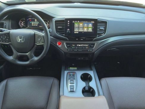 Used 2025 Honda Passport EX-L image 19
