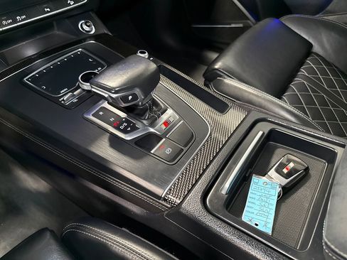 Used 2018 Audi SQ5 Prestige w/ Prestige Package AWD/4WD image 22