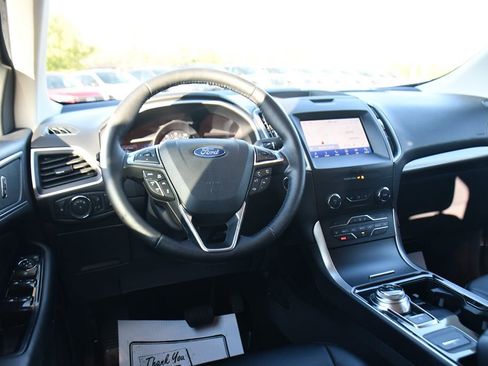 Used 2020 Ford Edge SEL w/ Convenience Package AWD/4WD image 10