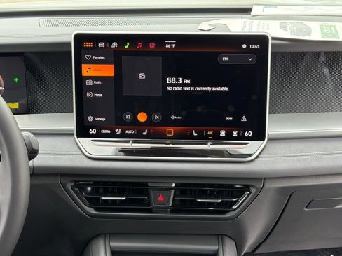 New 2026 Volkswagen Tiguan SE AWD/4WD image 11