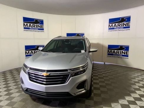 Used 2022 Chevrolet Equinox Premier FWD image 5