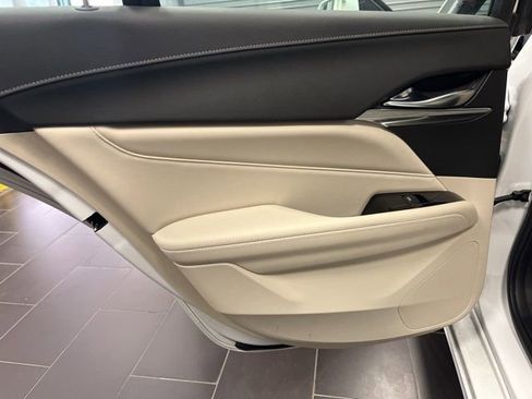 Certified 2023 Cadillac CT4 Luxury image 16