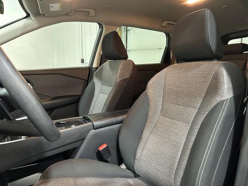 Used 2023 Nissan Rogue SV FWD image 23