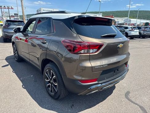 Used 2022 Chevrolet TrailBlazer ACTIV w/ Sun and Liftgate Package FWD image 7