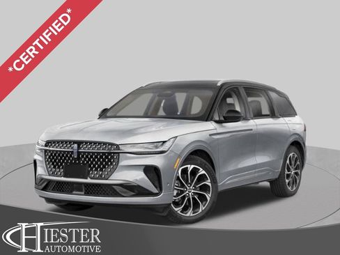 Used 2025 Lincoln Nautilus Reserve AWD/4WD image 1