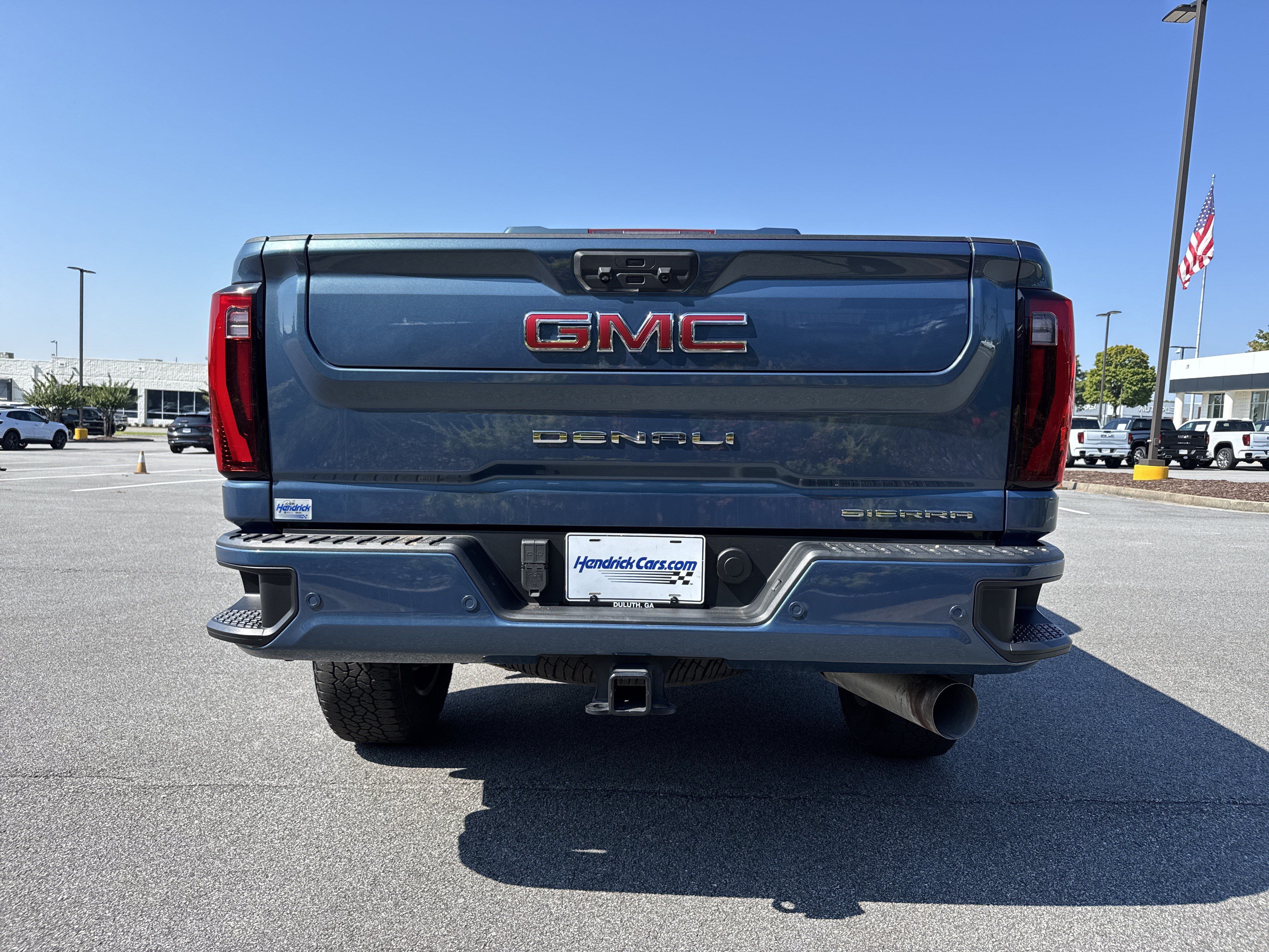 Used 2025 GMC Sierra 2500 Denali w/ Denali Reserve Package AWD/4WD image 9