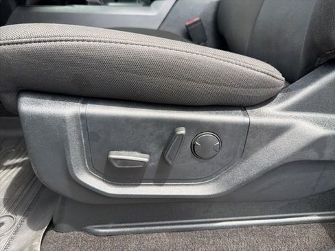 Used 2019 Ford F150 XLT w/ Equipment Group 302A Luxury AWD/4WD image 9