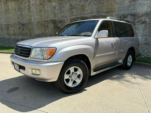 Used 2000 Toyota Land Cruiser AWD/4WD image 13
