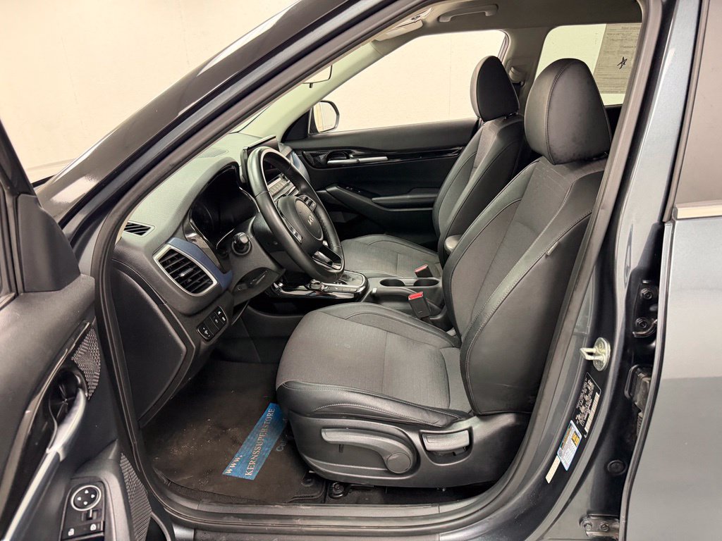 Used 2023 Kia Seltos Nightfall Edition AWD/4WD image 17