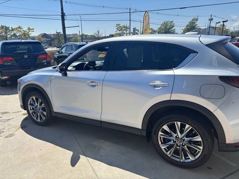 Used 2019 MAZDA CX-5 Signature AWD/4WD image 25