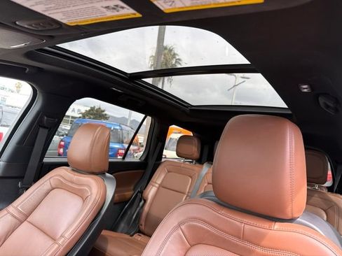 Used 2023 Lincoln Aviator Reserve RWD image 18