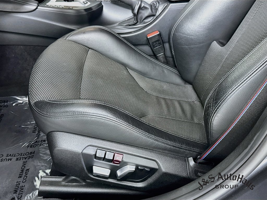 Used 2017 BMW M3 RWD image 26
