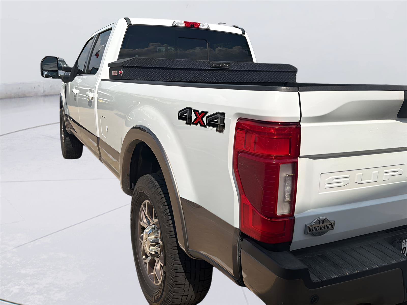 Used 2022 Ford F350 King Ranch w/ King Ranch Ultimate Package AWD/4WD image 7