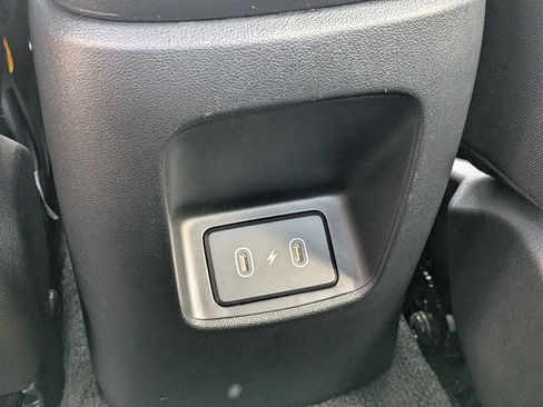 Used 2025 Hyundai Elantra SEL FWD image 15