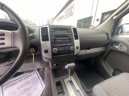 Used 2012 Nissan Frontier SV w/ SV Premium Utility Pkg image 14