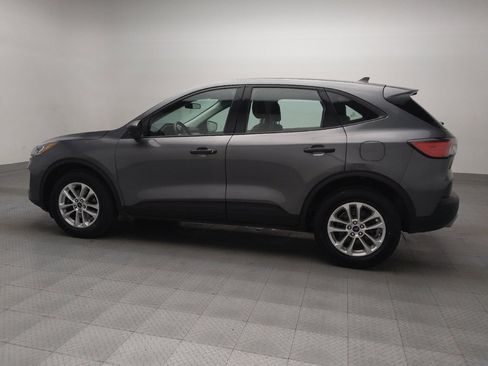 Used 2021 Ford Escape S image 3