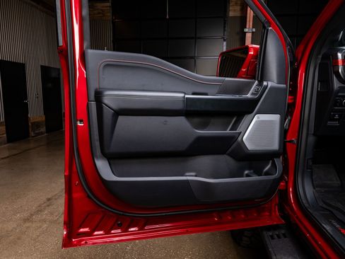 Used 2025 Ford F150 Raptor image 36