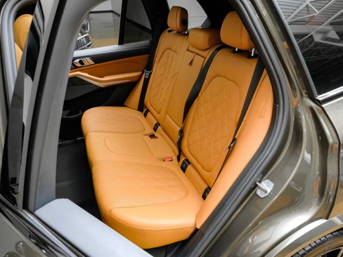 Used 2023 BMW X5 sDrive40i w/ M Sport Package RWD image 42