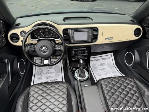Used 2019 Volkswagen Beetle 2.0T Final Edition SEL FWD image 21