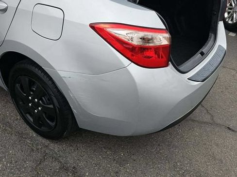 Used 2017 Toyota Corolla LE FWD image 13