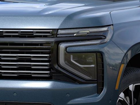 New 2026 Chevrolet Suburban High Country RWD image 10
